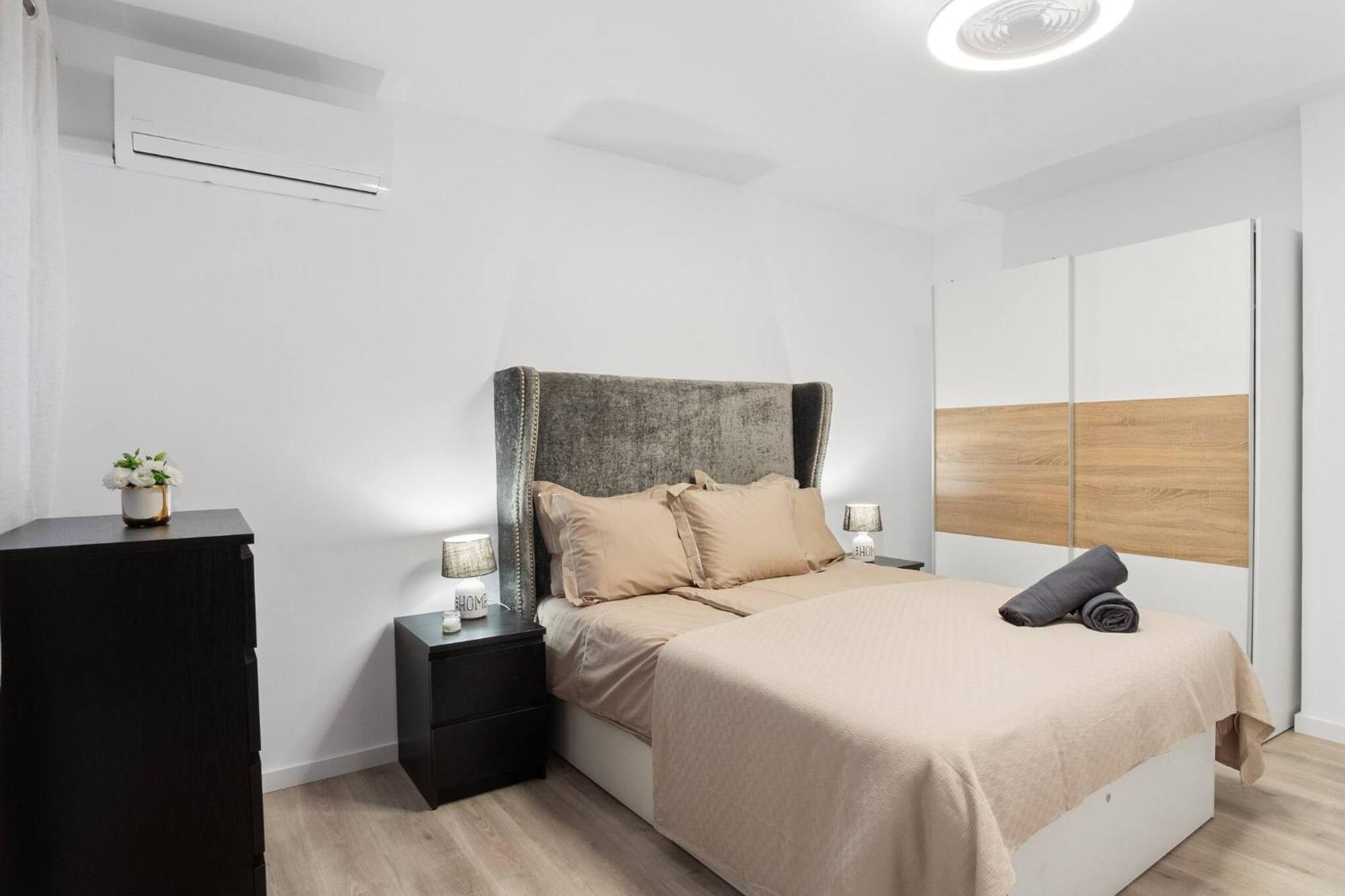 Appartamento Noche By The Sea Torrevieja Esterno foto
